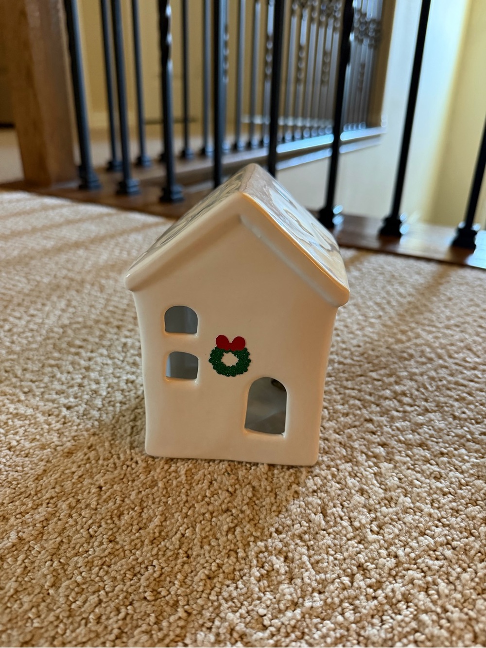 Kohl's White Ceramic Holiday House with Green Wreath and Red Bow